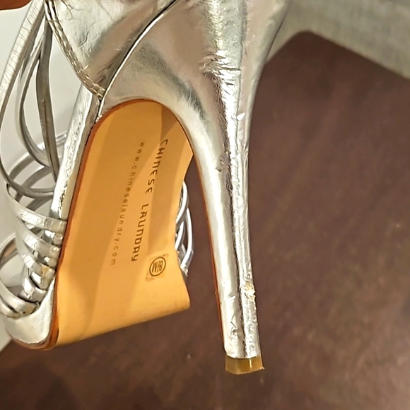 Heels - Picture 3 of 3